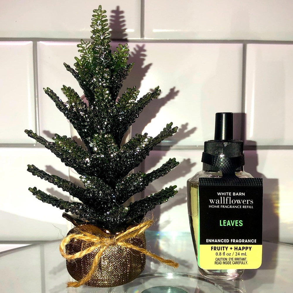 Holiday Tree & Refill Set: B&BW